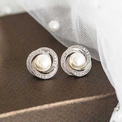 ��ǰ�̹���